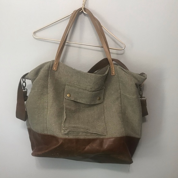 Mossimo Supply Co. Handbags - Mossimo Oversized Crossbody/Tote Bag